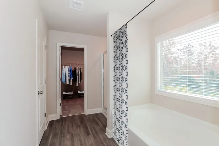 Sunshine bathroom