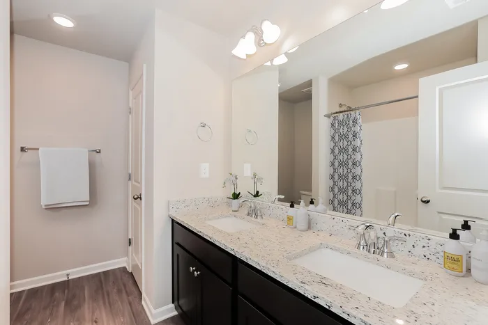 Sunshine bathroom