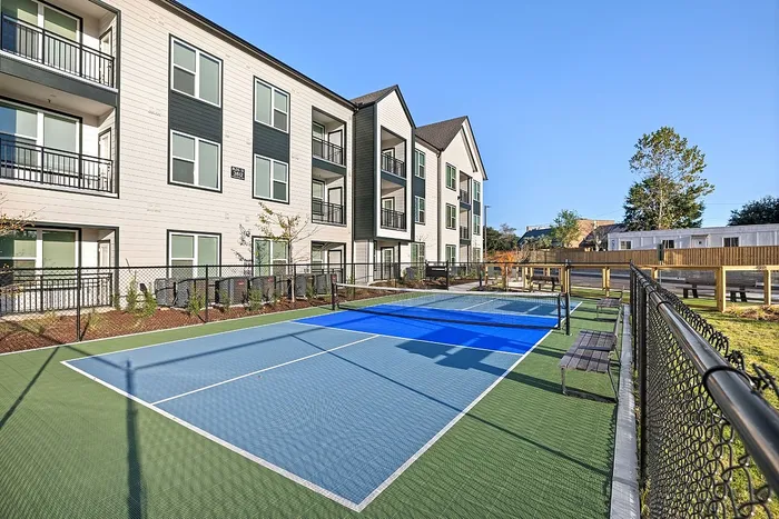 Pickleball court at Asher apartments in North Charleston