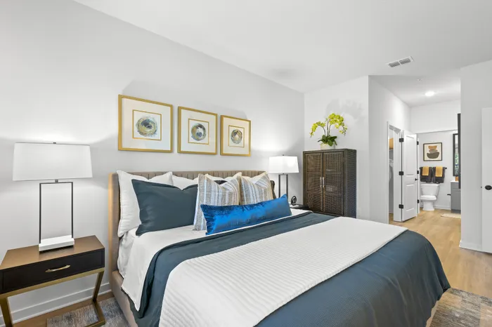 Bedroom with en-suite bathroom