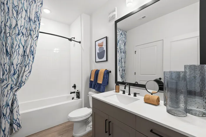 En suite bathroom with soaking tub