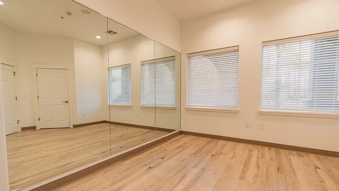 Aerobic room/Yoga room