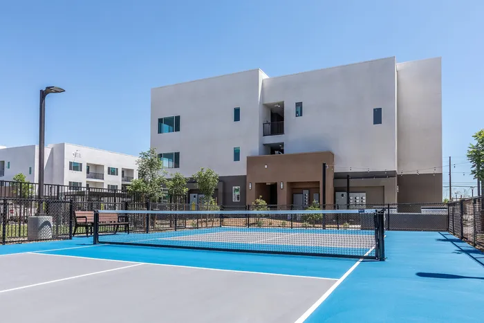 outdoor pickleball court