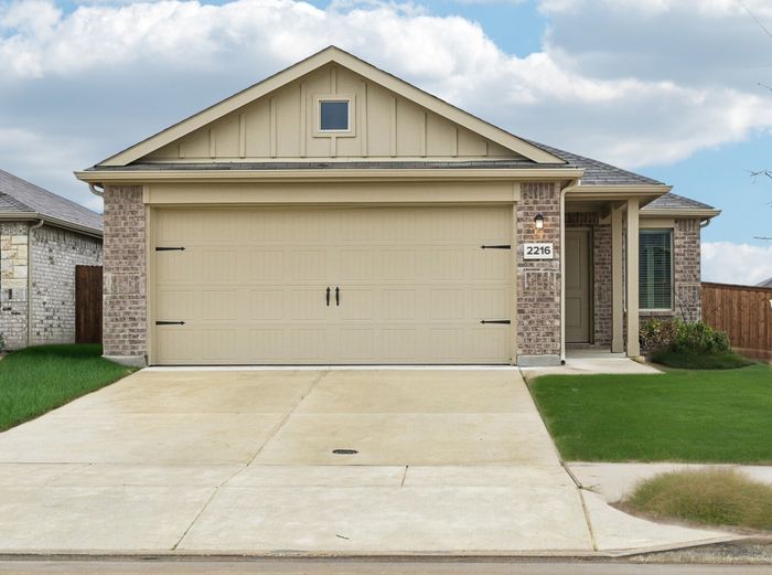 exterior one story house for rent