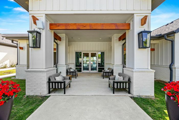 Marlowe Denton Exterior Views