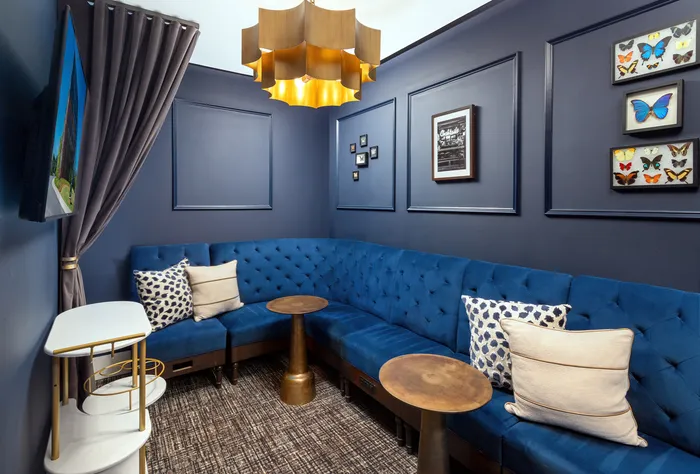 speakeasy lounge