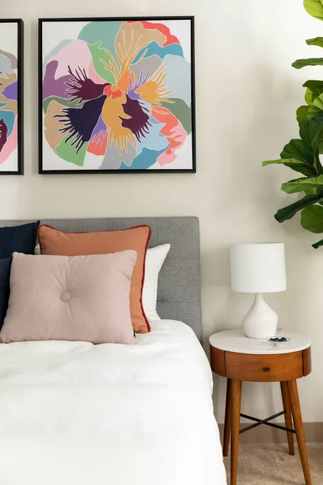 Unit bedroom