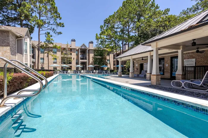 large community pool