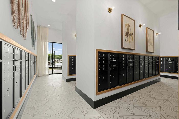 Mail Locker Zone