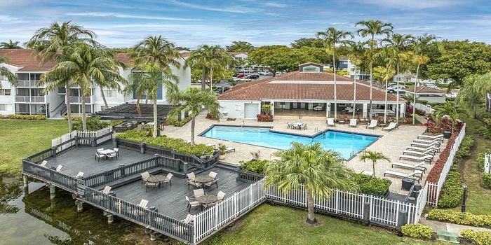 Lakeside Pool & Sundeck rendering