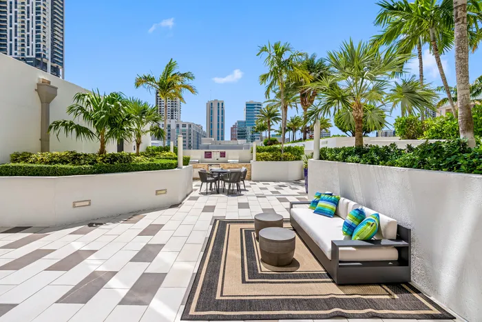 pool lounge seating