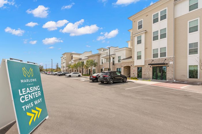 Marlowe South Tampa Leasing Entrance