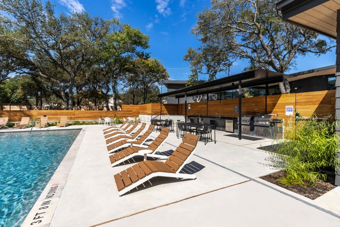 Resort-style pool and lounge area at Perch Apartments in South Austin.
