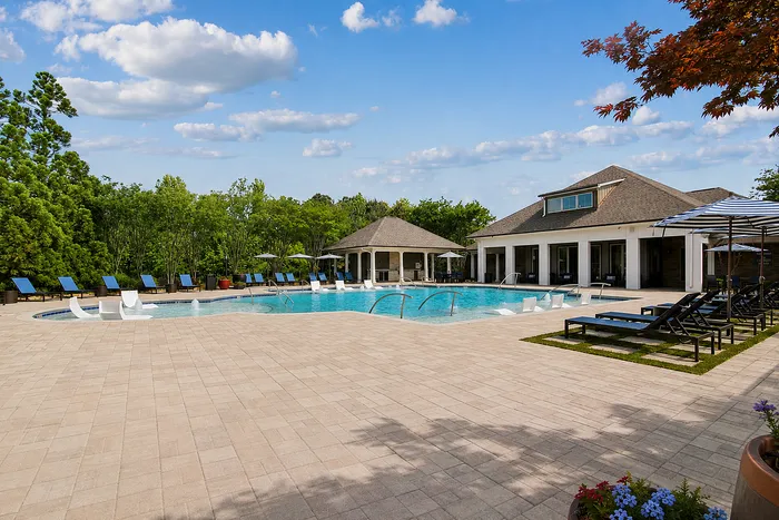 Avana Portico - Outdoor Pool
