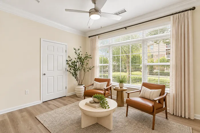 Avana Portico - Bright Sitting Area