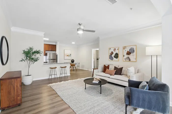 Avana Portico - Cozy Living Area
