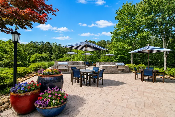 Avana Portico - Outdoor Patio