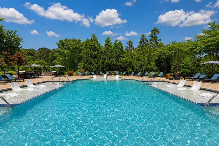 Avana Portico - Outdoor Pool