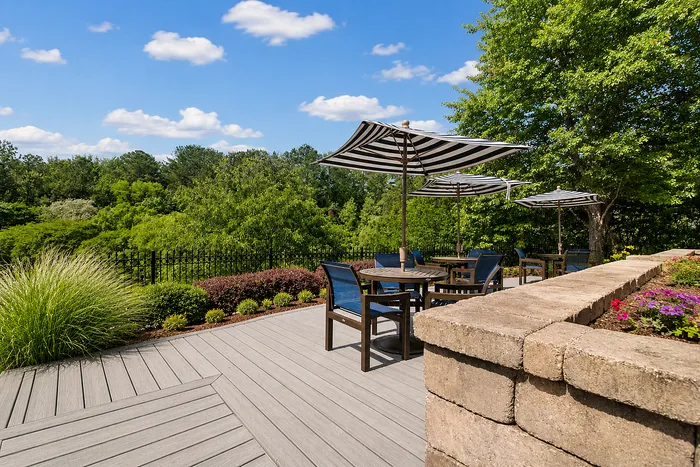 Avana Portico - Outdoor Patio Area