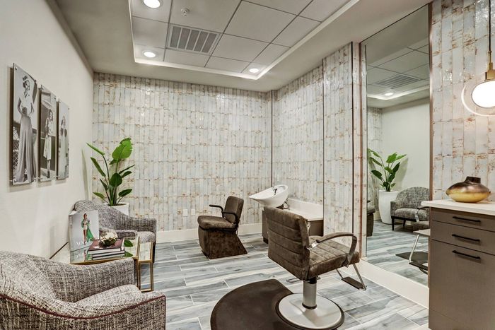 Beauty salon