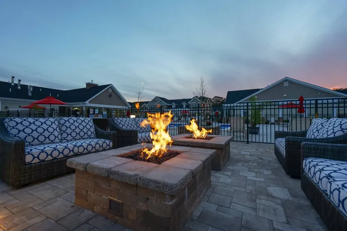 Sit around the beautiful firepit and enjoy a beautiful evening in our comfortable lounge chairs
