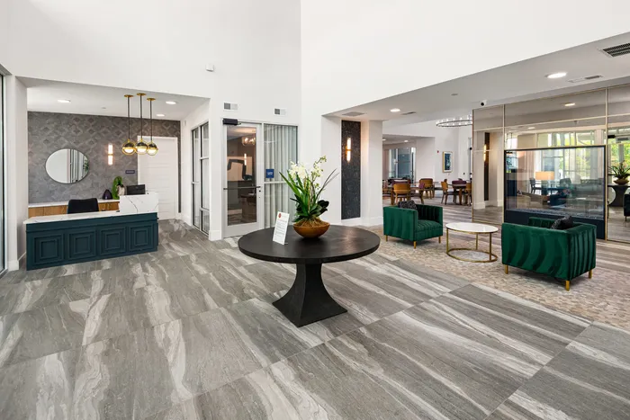 Luxury Leasing Office
