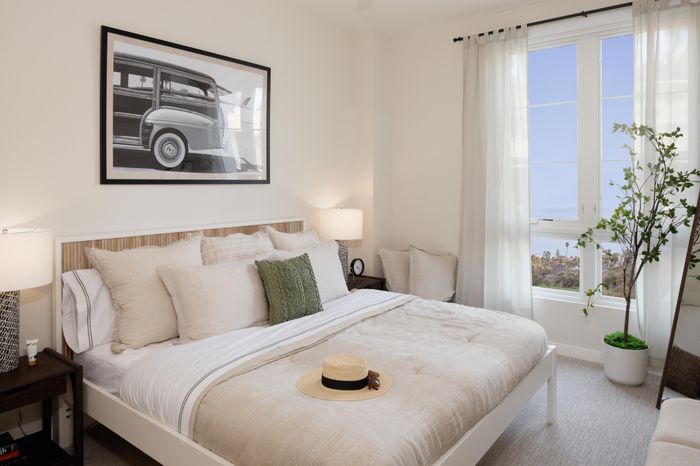 Model Bedroom