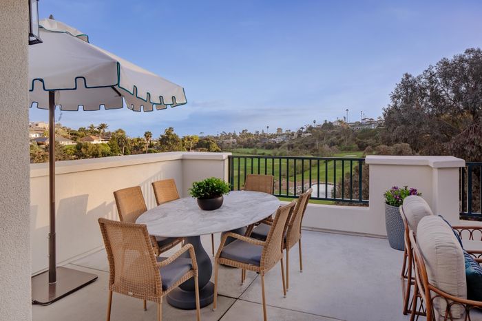 Rooftop Lounge