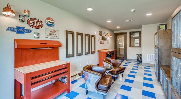 Car Room