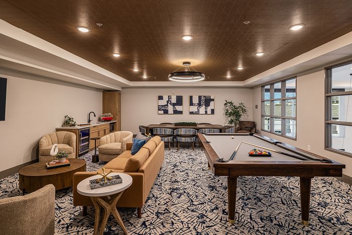 Club Lounge