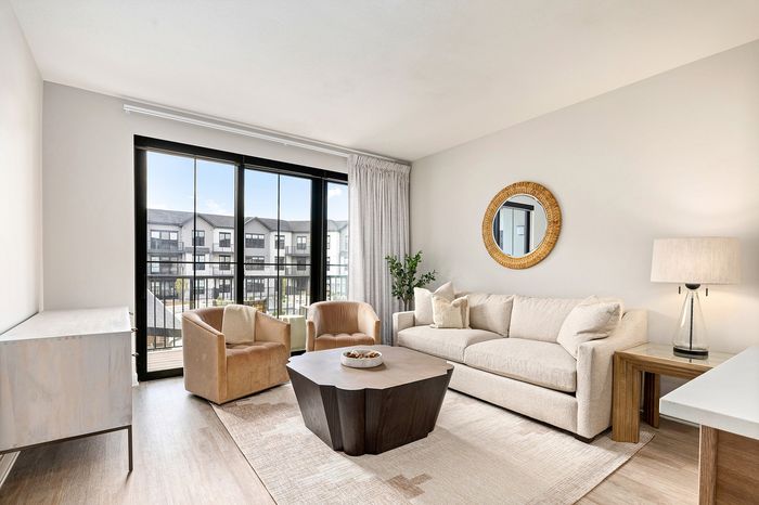The Fieldston of Fairway - Model Home Living 1