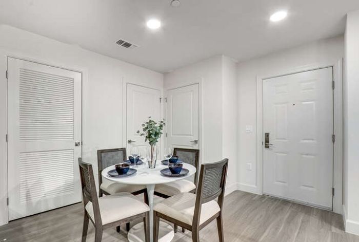 Dining area  | Arcadia Gardens | Plano, FL  Apartments for Rent