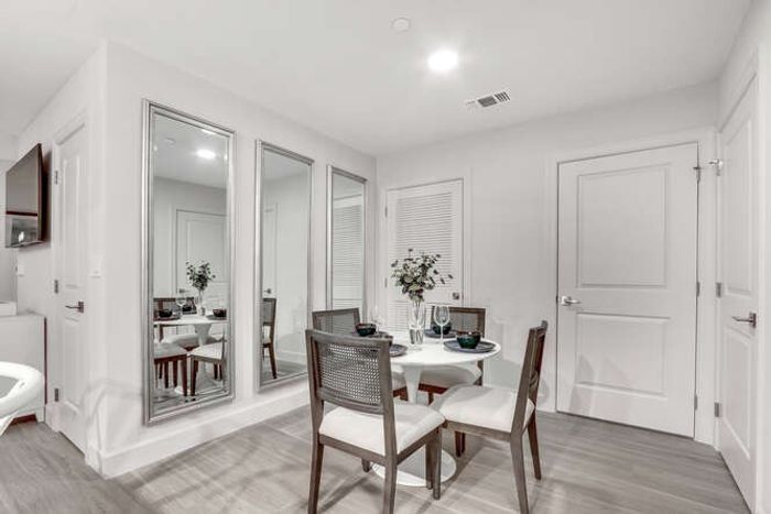 Dining area  | Arcadia Gardens | Plano, FL  Apartments for Rent