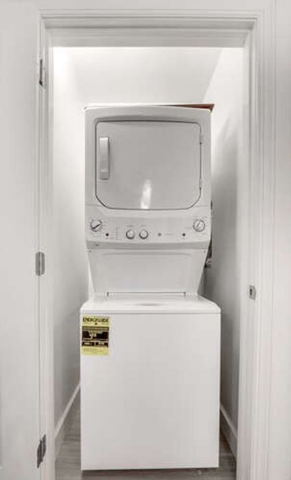 Washer and Dryer  | Arcadia Gardens | Plano, FL  Apartments for Rent
