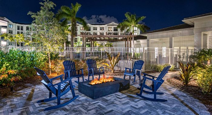 Fire Feature  | Arcadia Gardens | Plano, FL  Apartments for Rent