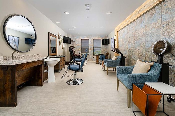 Salon