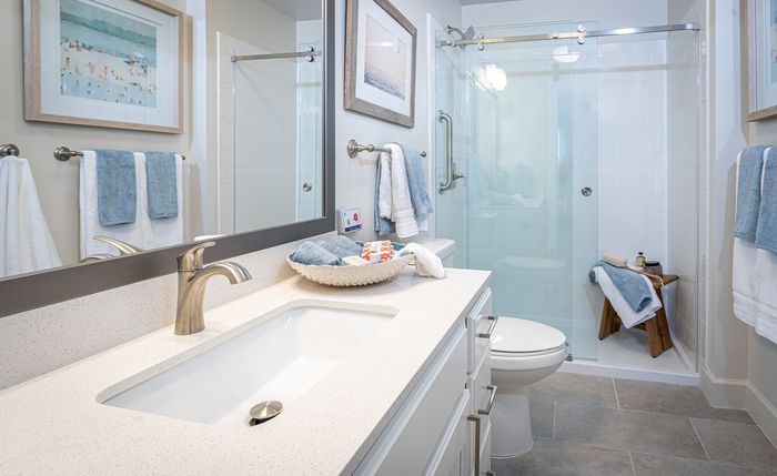 Rest room with Bath