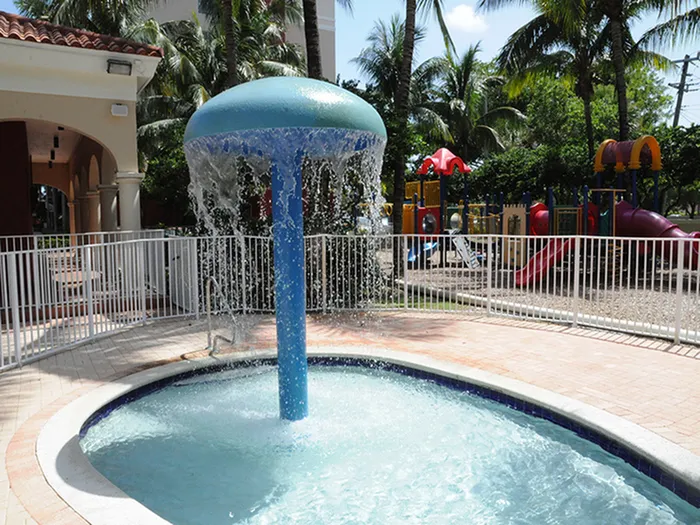 Royal Palms Apartments, exterior, kiddie pool