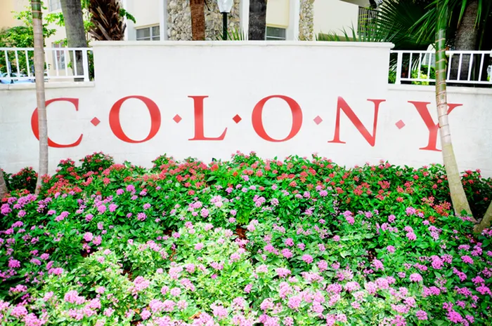 Colony at Dadeland Exterior | Property front sign | Painted on wall