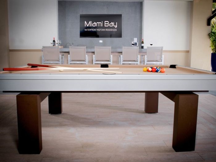 Miami Bay Waterfront Midtown Residences, interior, billiard tabel