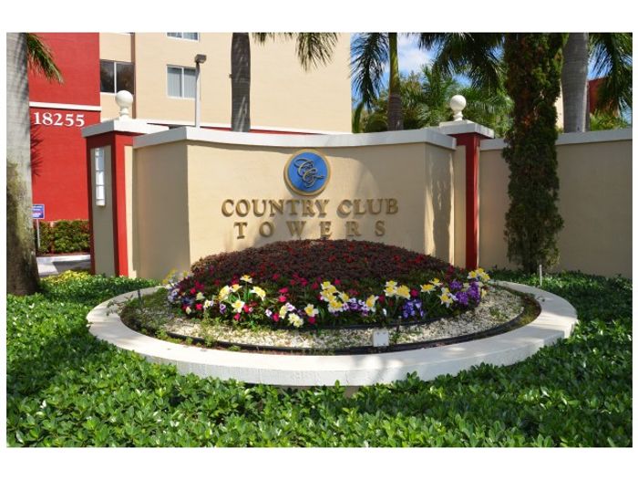 Country Club Towers, exterior, property sign