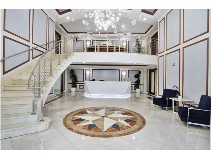 Lobby & Seating Area