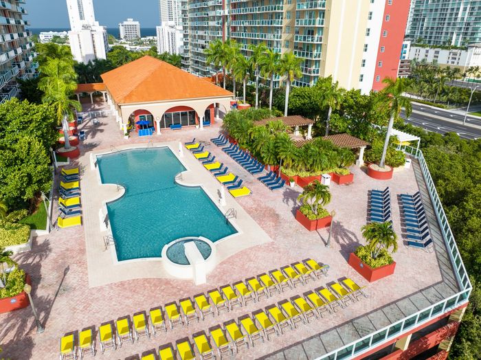 Intracoastal Yacht Club, exterior, aerial view of property