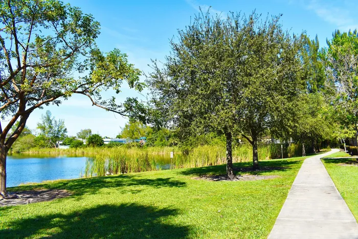 Sunshine Lakes Exterior | View of the lake