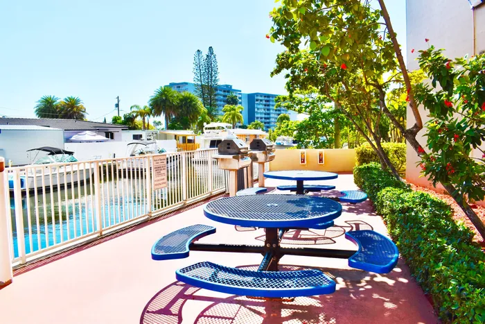 Miami Riverfront Residences, exterior, waterfront barbecue and picnic area