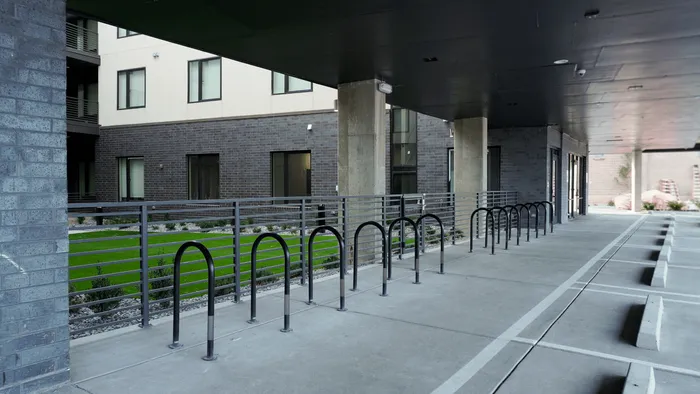 oxford vista parking and bike parking