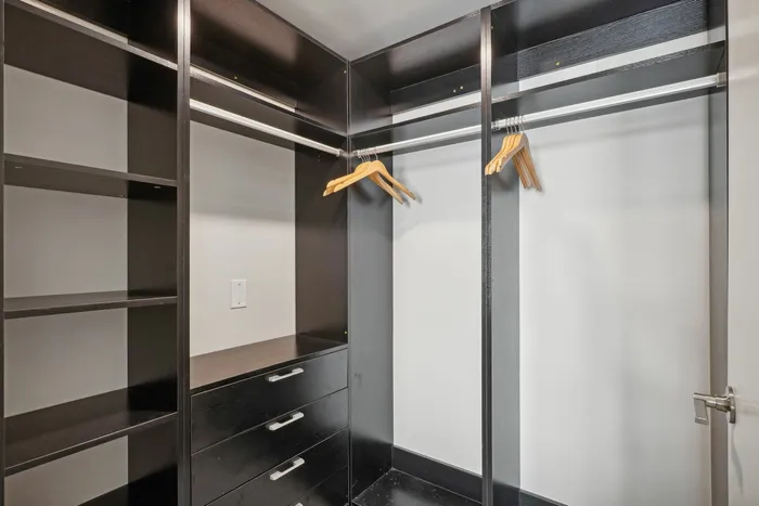Dyno 2 Floorplan Closet Built-Ins