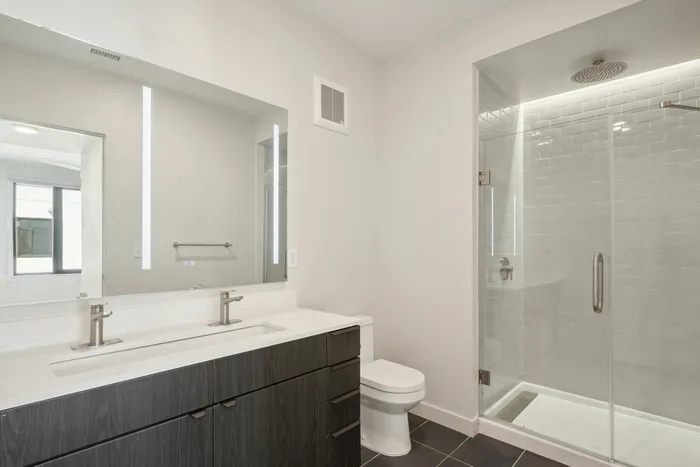 Belay Floorplan Primary Bathroom