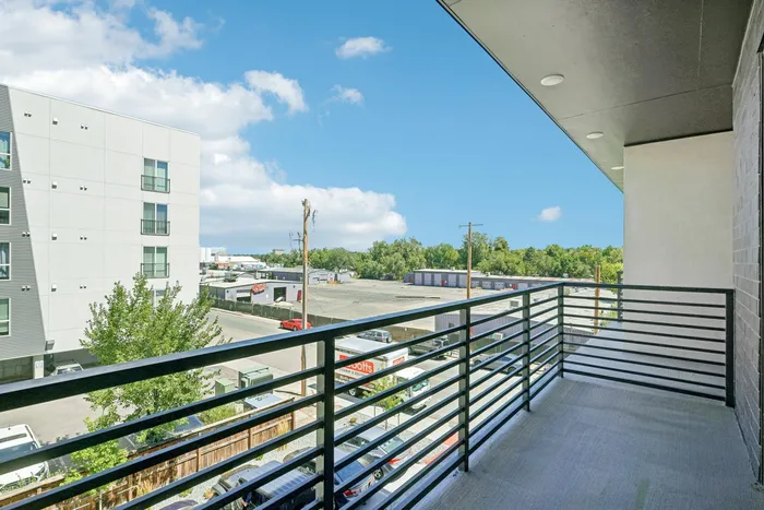 Dyno Floorplan Balcony