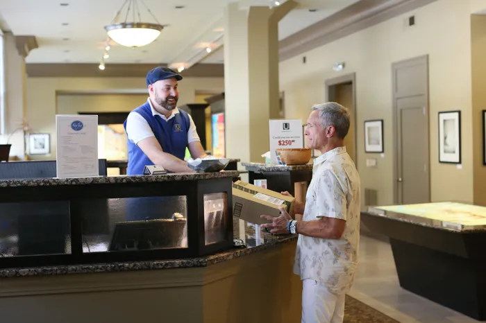 Concierge Service | Union Hill on Main | Kansas City, MO Apartments